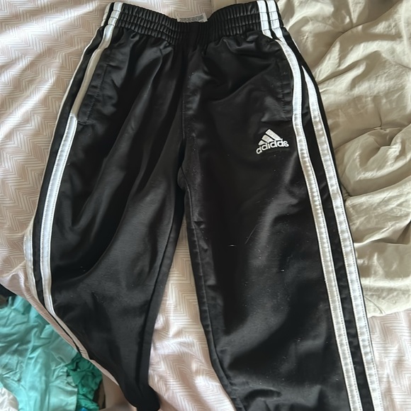 Black & White Adidas Track Suit - 3T - Picture 4 of 5